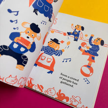 Load image into Gallery viewer, The Wonderful Pocket Family