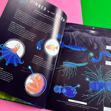 Load image into Gallery viewer, Glow : The wild wonders of bioluminescence