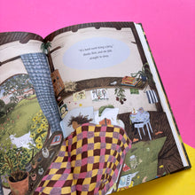 Load image into Gallery viewer, Beti And The Round House