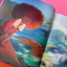 Load image into Gallery viewer, The Silver Shadow