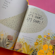 Load image into Gallery viewer, Honeybee