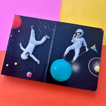 Load image into Gallery viewer, Dans Les Air / In The Air