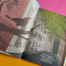 Load image into Gallery viewer, Enormous Smallness : A Story of E. E. Cummings