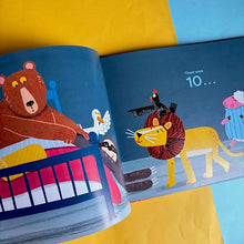 Load image into Gallery viewer, Hen In The Bed