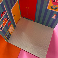 Load image into Gallery viewer, Fold-Out + Play: Doll's House