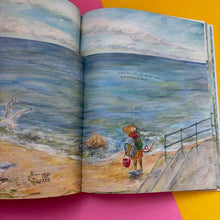 Load image into Gallery viewer, Mouse By The Sea