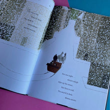 Load image into Gallery viewer, Swan : The Life And Dance Of Anna Pavlova