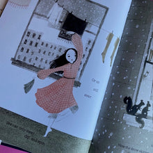 Load image into Gallery viewer, Swan : The Life And Dance Of Anna Pavlova