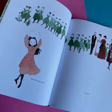 Load image into Gallery viewer, Swan : The Life And Dance Of Anna Pavlova