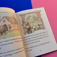 Load image into Gallery viewer, Cornbread & Poppy