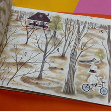 Load image into Gallery viewer, Chirri & Chirra, The Snowy Day