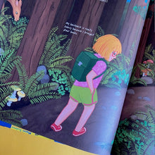 Load image into Gallery viewer, Books Make Good Friends