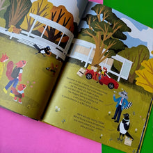 Load image into Gallery viewer, Nuts about Architecture : A Home for the Squirrel Family