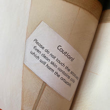 Load image into Gallery viewer, PomPon