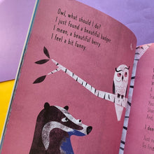 Load image into Gallery viewer, Blue badger & The Beautiful berry