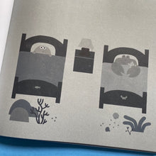 Load image into Gallery viewer, Fish & Crab