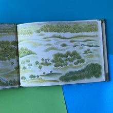 Load image into Gallery viewer, Chirri & Chirra - The Rainy Day