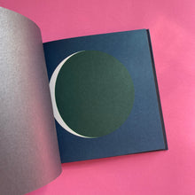 Load image into Gallery viewer, Dans La Lune