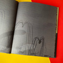 Load image into Gallery viewer, War