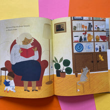 Load image into Gallery viewer, Bird House