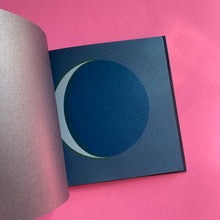 Load image into Gallery viewer, Dans La Lune