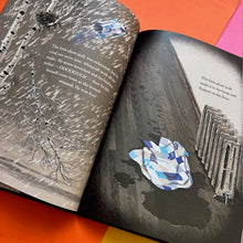 Load image into Gallery viewer, The Little Ghost Quilt's Winter Surprise
