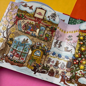 Brown Bear Wood: Christmas is Coming to Town! : A Fold-Out Christmas Village and Advent Calendar!