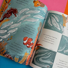 Load image into Gallery viewer, 5 MInute Ocean Stories: True Tales From The Sea

