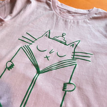 Load image into Gallery viewer, Cat Read T- shirt in Candy Pink
