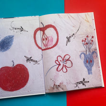 Load image into Gallery viewer, Apple And Magnolia

